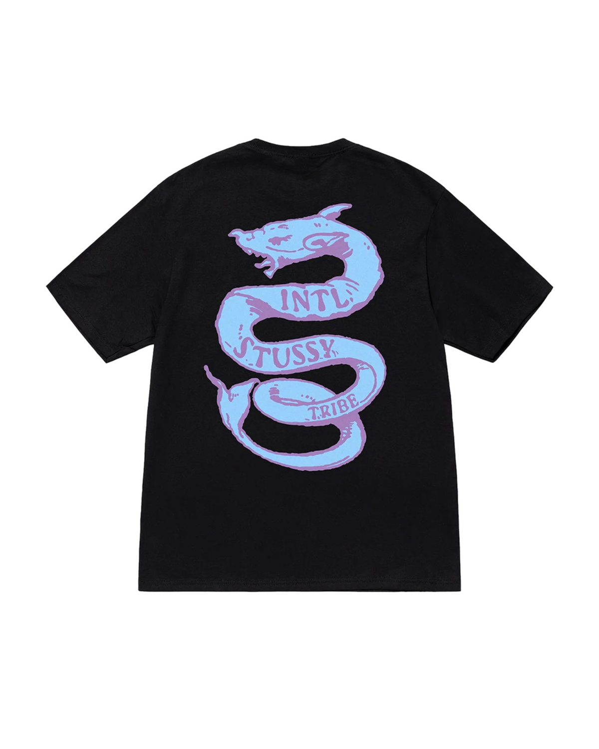 Stussy Serpent Tee musta, takana sinivioletti käärmekuvio ja teksti INTL Stussy Tribe