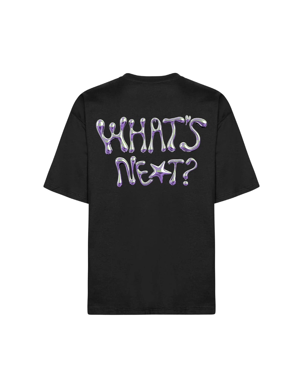 Musta Twisted Pieces -t-paita takaa, selässä violetti-kromivärinen What's Next? -teksti tähtidetaljilla