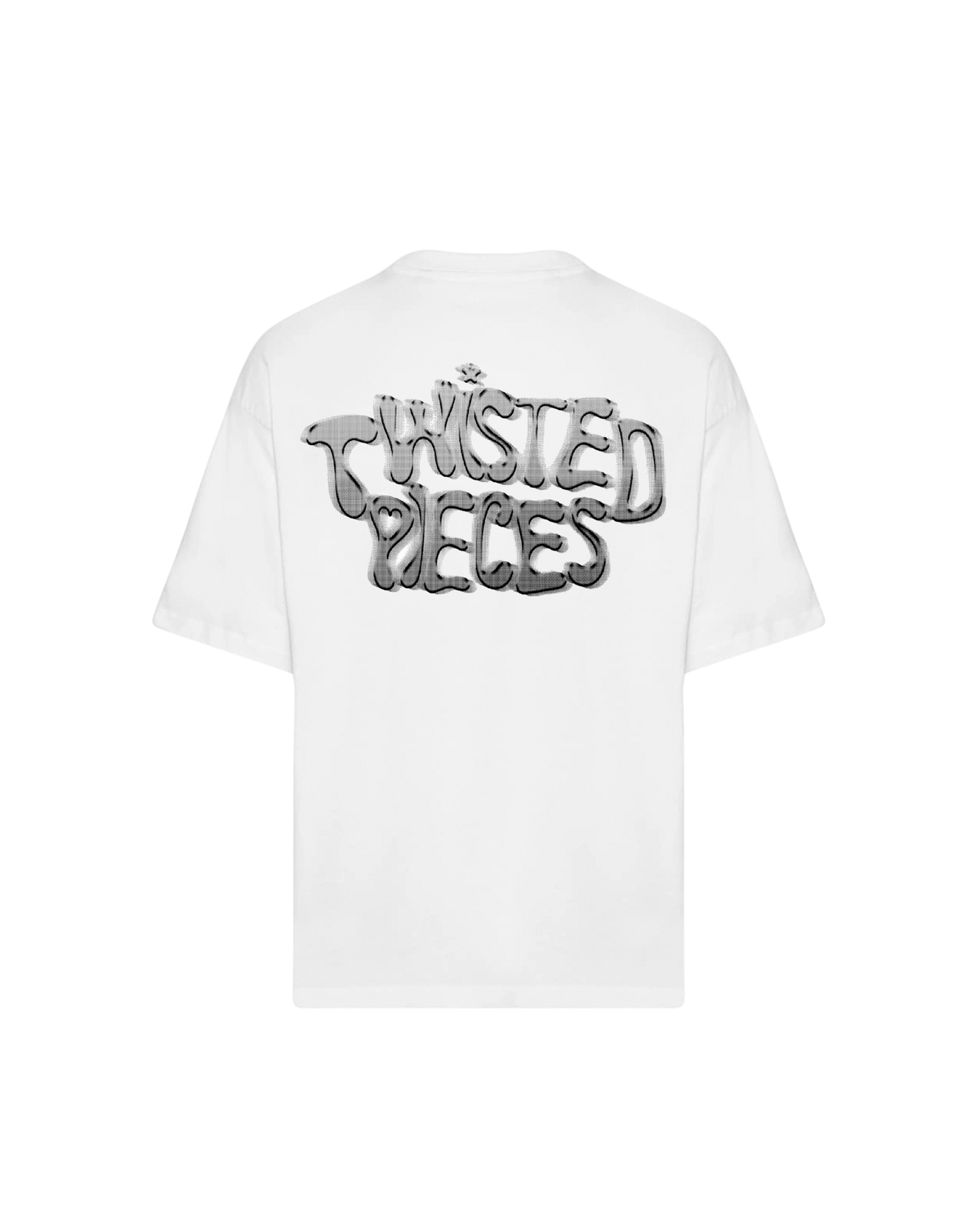 Valkoinen Twisted Pieces Pixel Tee takaa, iso Twisted Pieces -logo selässä