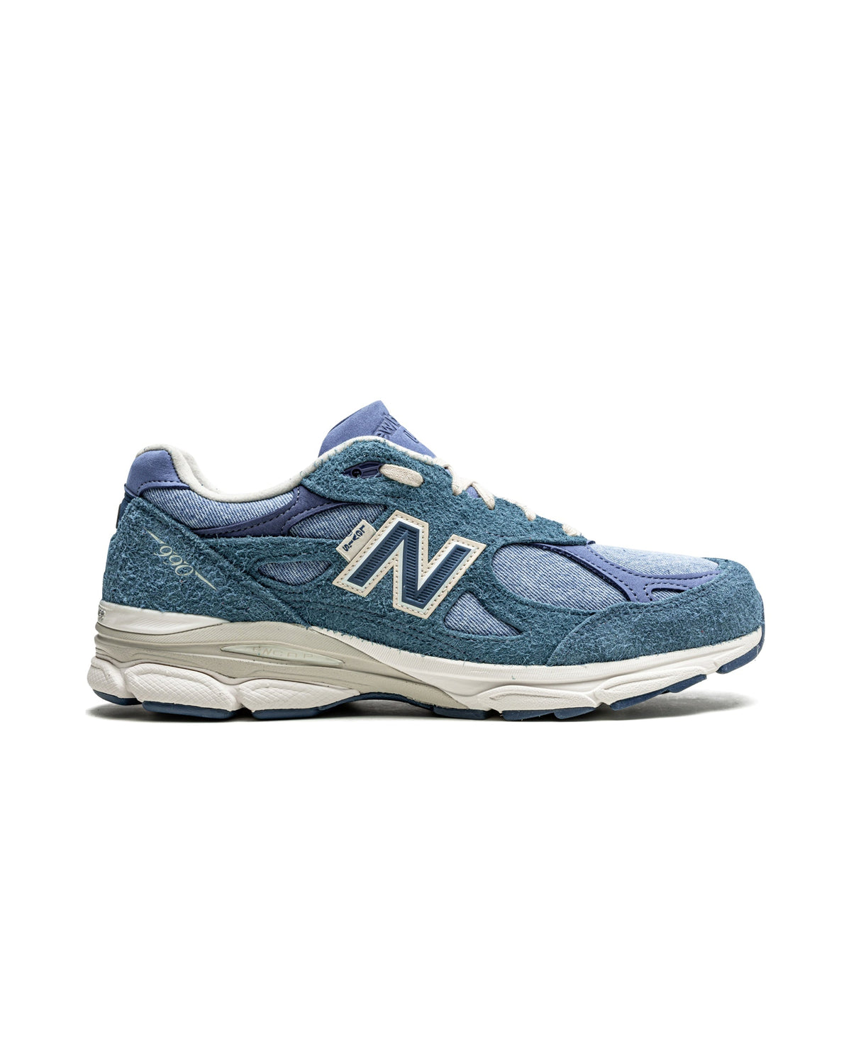 New Balance 990v3 MiUSA Levi's Denim