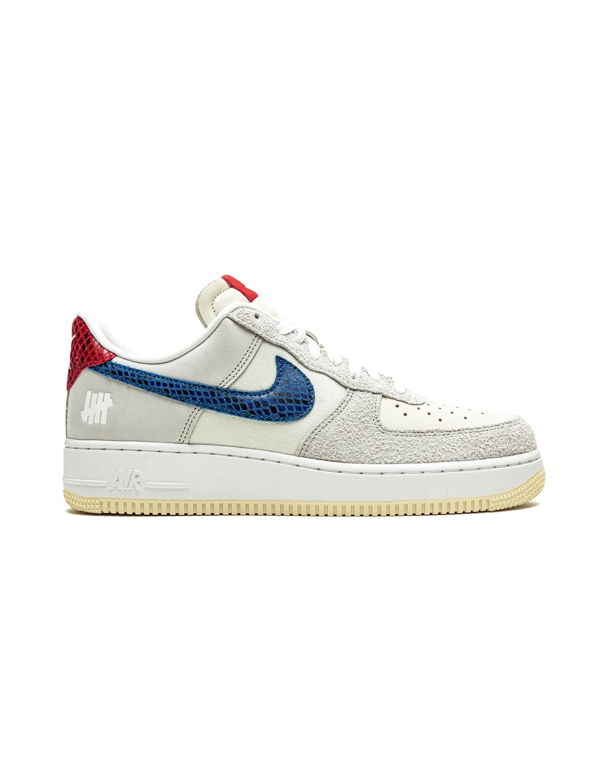 Nike Air Force 1 Low SP Undefeated 5 On It Dunk vs. AF1