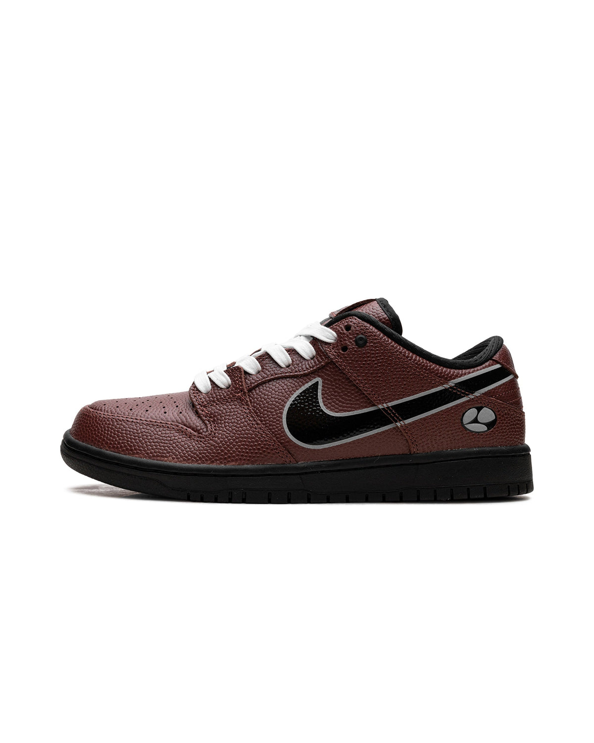 Nike SB Dunk Low Limosine Skateboards