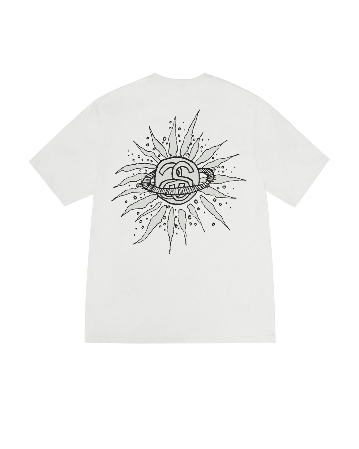 Stussy Look Beyond -t-paita luonnonvalkoisena, takakuva jossa aurinkoa muistuttava planeetta ja SS-logo -printti