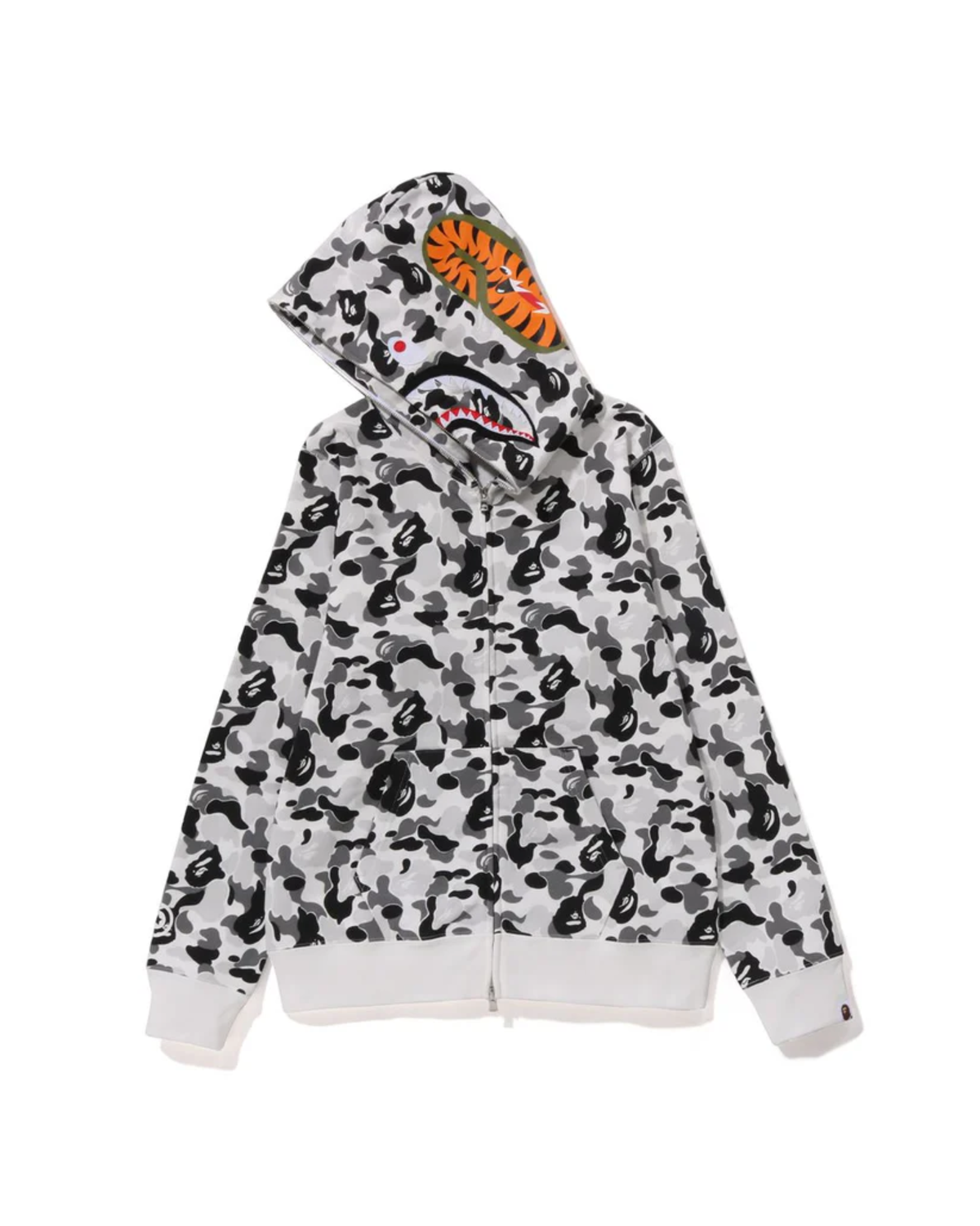 BAPE ABC Camo Shark Full Zip Hoodie, harmaa camo, huppu esillä oranssi tiikeriprintti ja shark-hampaat edestä