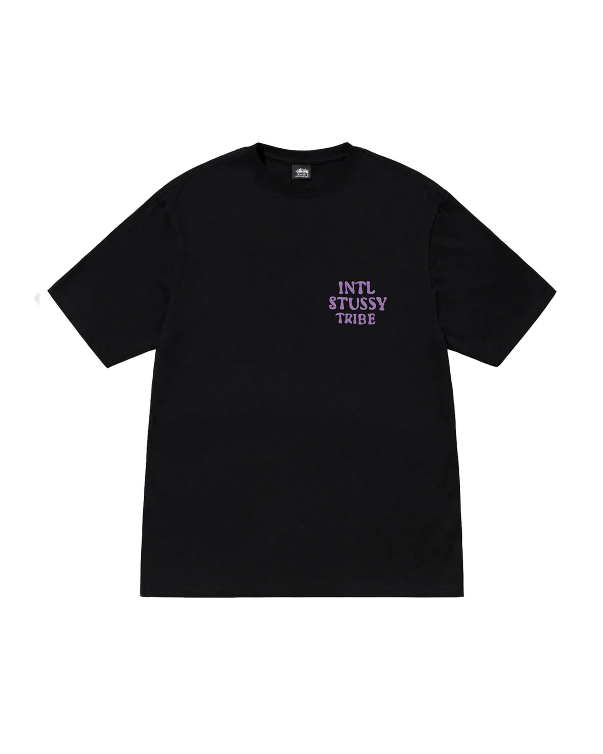 Stussy Serpent Tee musta, edestä pieni violetti INTL Stussy Tribe -teksti rinnassa