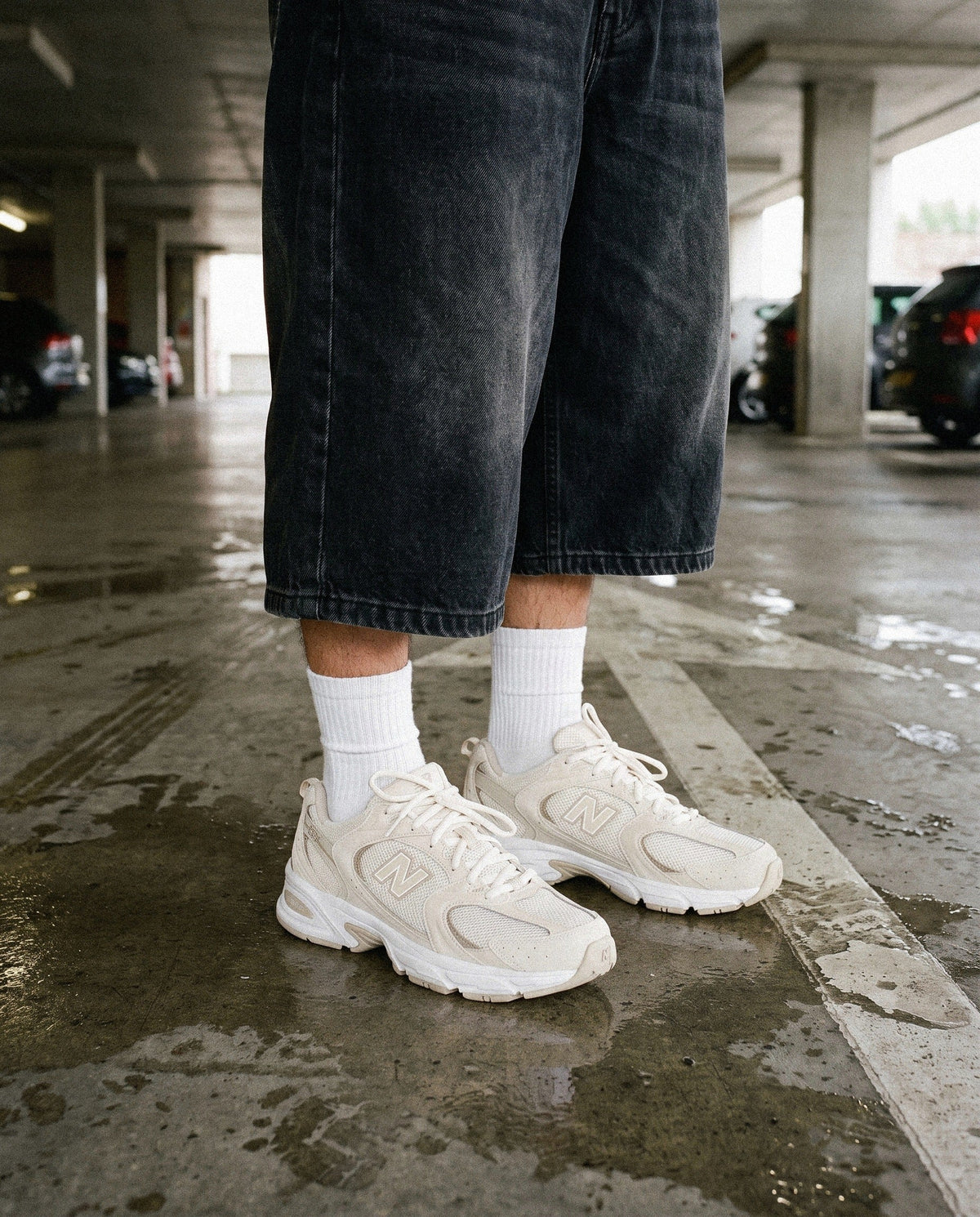 New Balance 530 Sea Salt Moonbeam - on foot