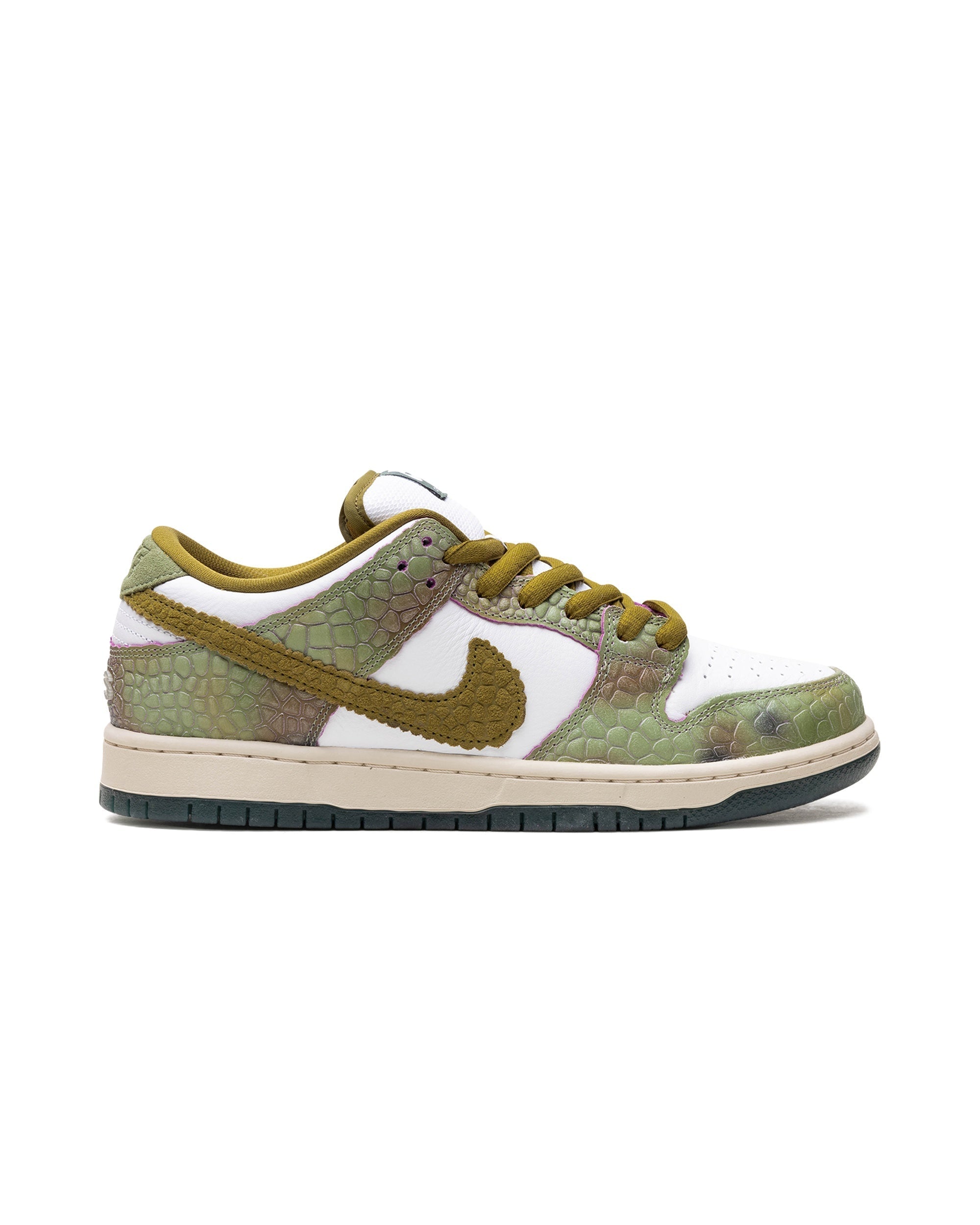 Nike SB Dunk Low Alexis Sablone Chameleon