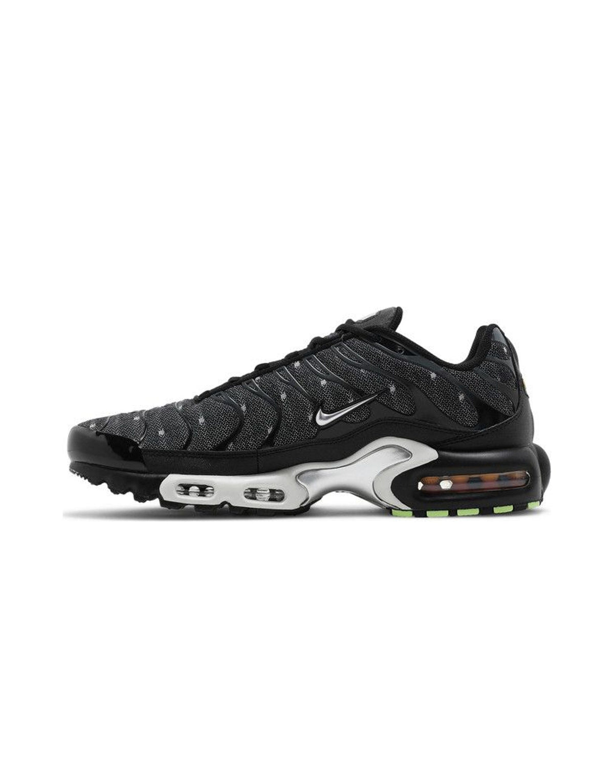 Nike Air Max Plus SE Black Chrome