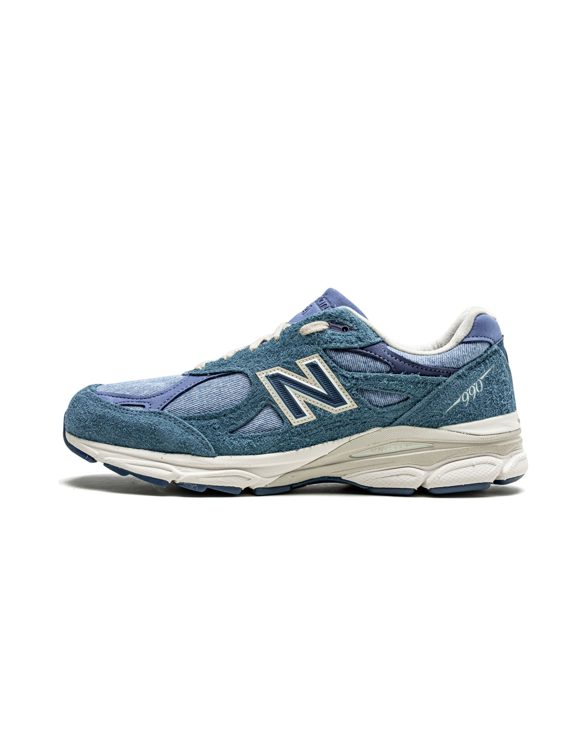 New Balance 990v3 MiUSA Levi's Denim
