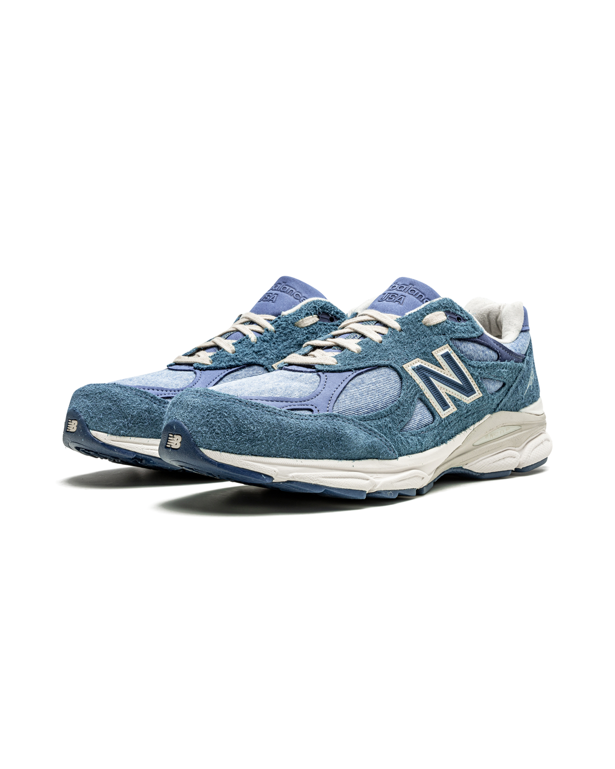 New Balance 990v3 MiUSA Levi's Denim