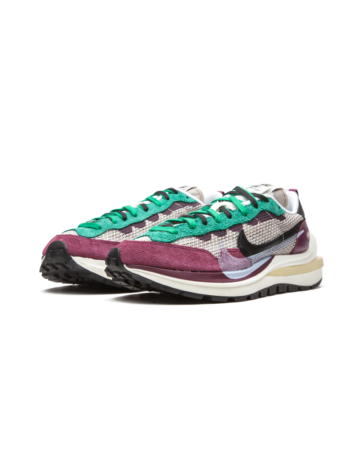 Nike Vaporwaffle sacai Villain Red Neptune Green